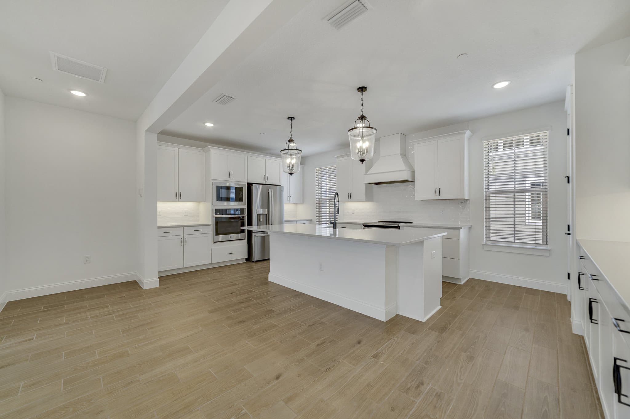 Kitchen with vast island
