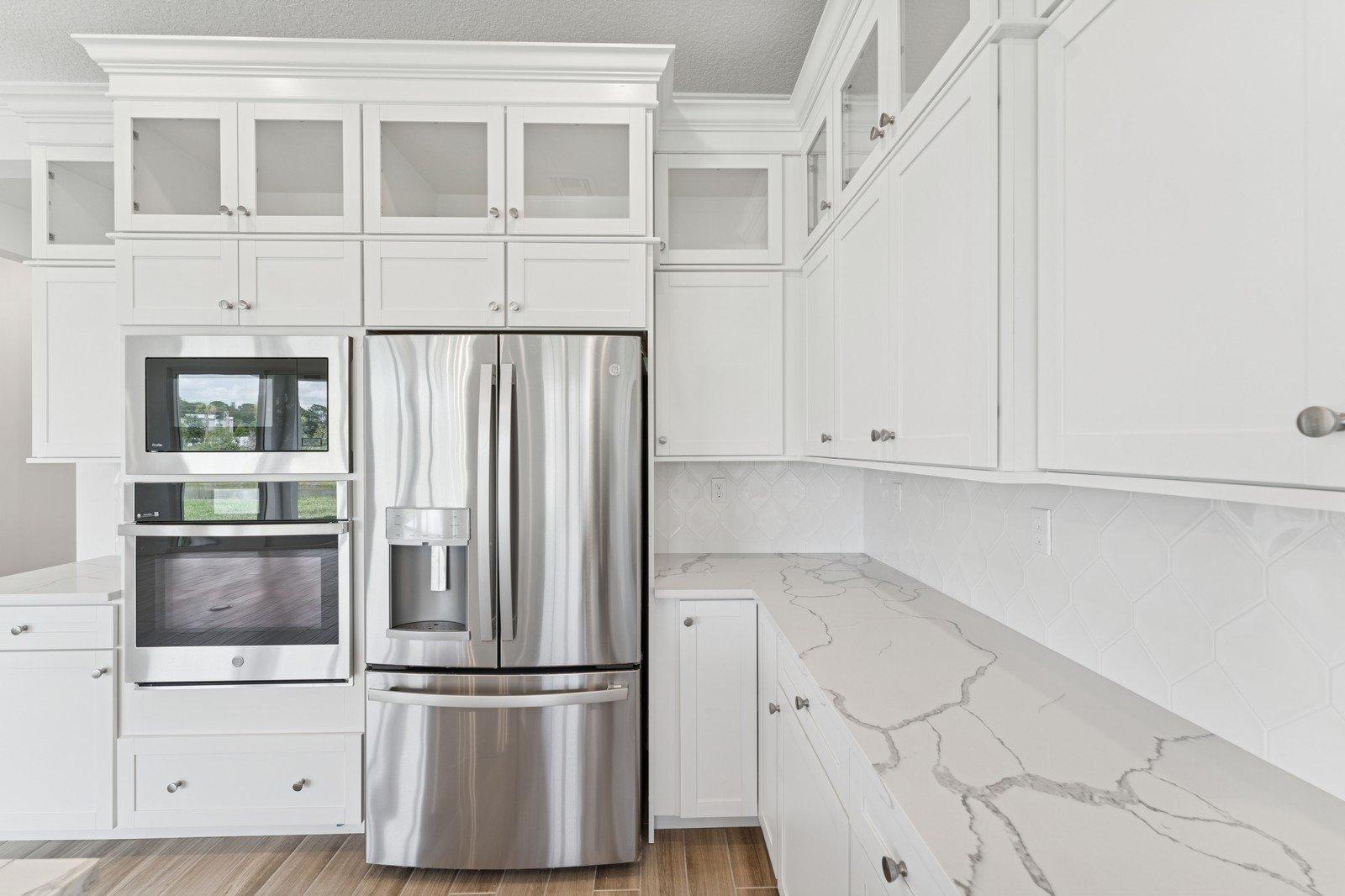 Kitchen with elegant quartz countertops