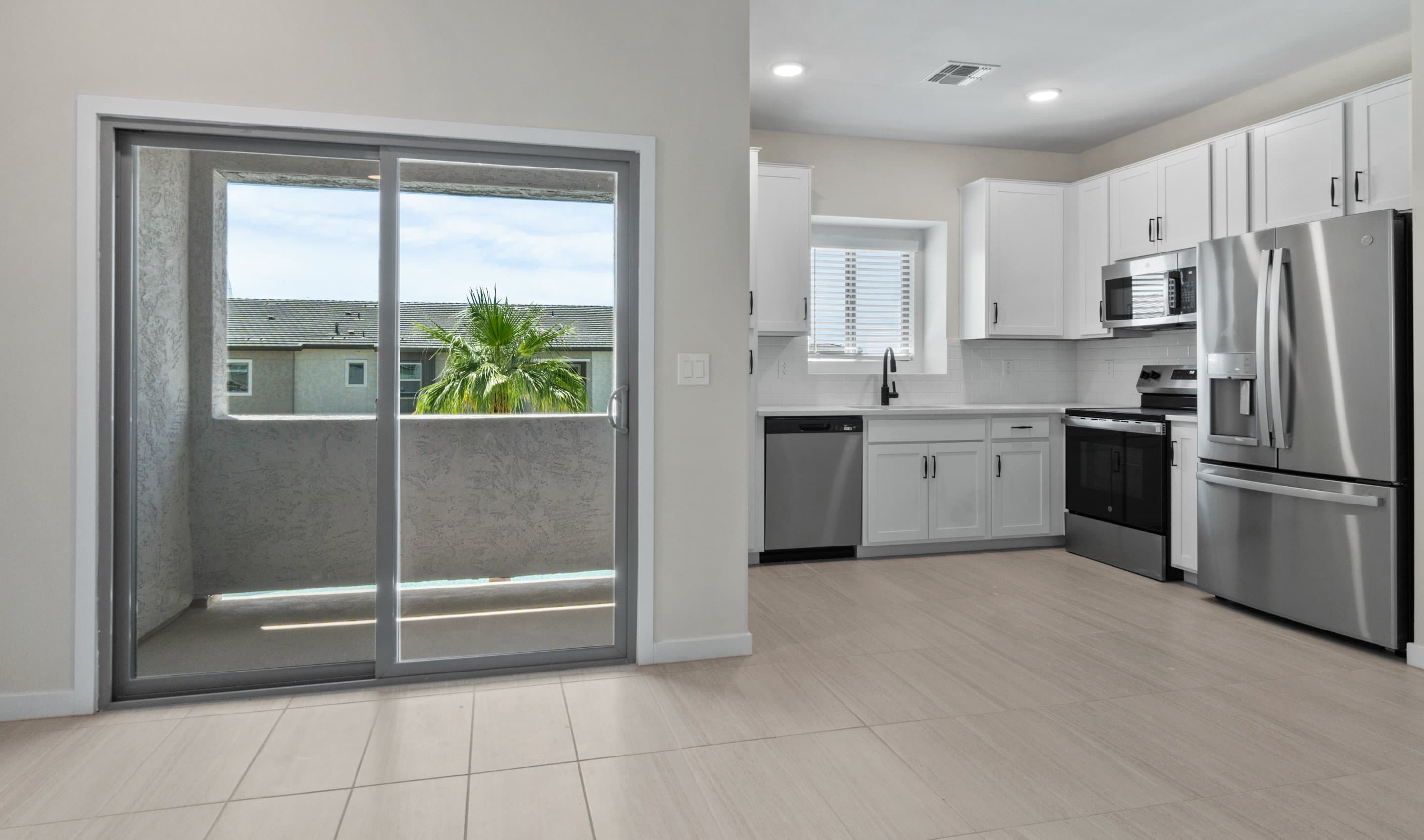 Kitchen with balcony access