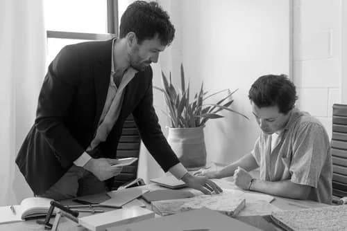 Alexander Hovnanian in Looks Meeting