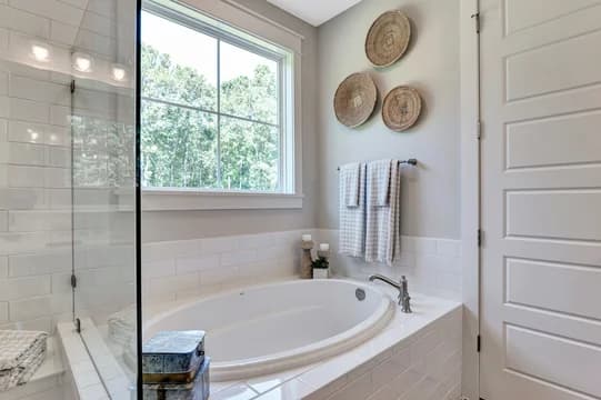 106602 Liberty Hill Farm Hamlin Owner s Spa Bath