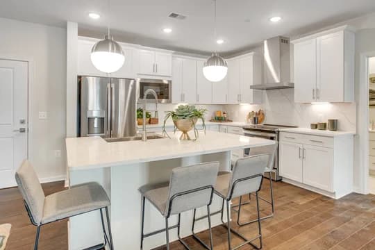 130379 Four Seasons at Virginia Crossing Condos Clevedon Kitchen