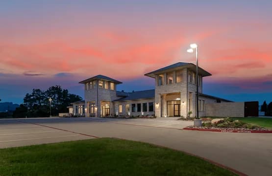 Heath Golf Yacht Amenity Center Front Shot