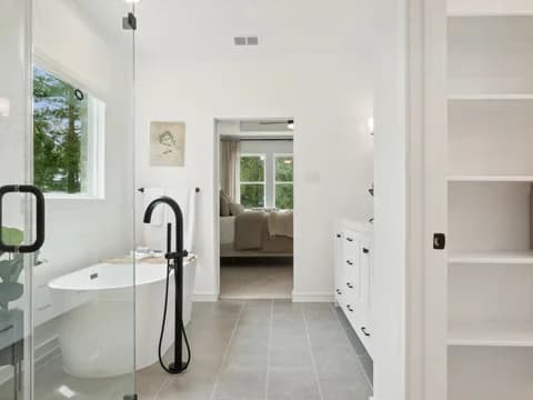 Omaha Primary Bath Farmhouse Palette 5 Level