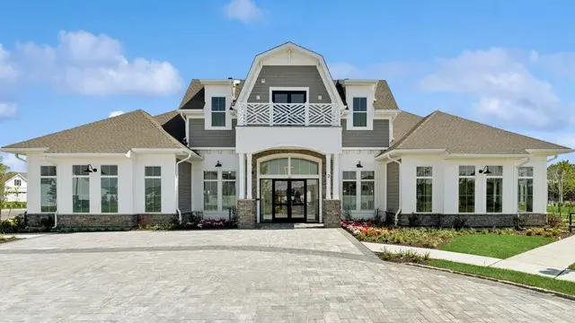 187201_Four Seasons Manalapan Crossing_Clubhouse Exterior Front_Crop