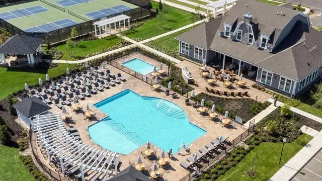 187238_Four Seasons Manalapan Crossing_Clubhouse Aerial Crop