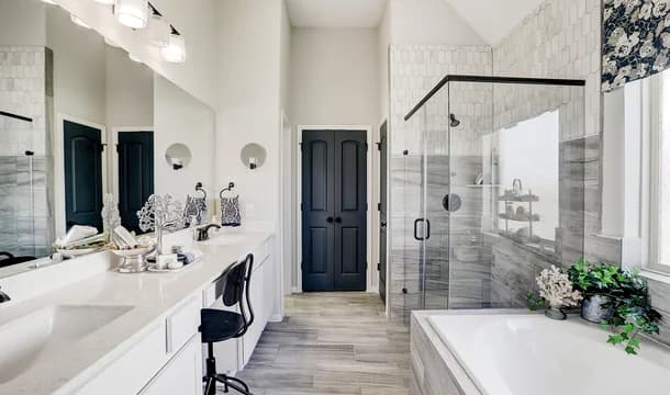 Parkway Trails Willard II Owners luxury bath