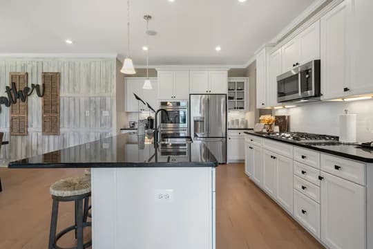 80948 The Villages at Red Mill Pond Eastwood Kitchen