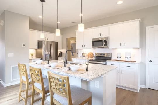 91705 Summit at Forest Lakes Beckfield Kitchen