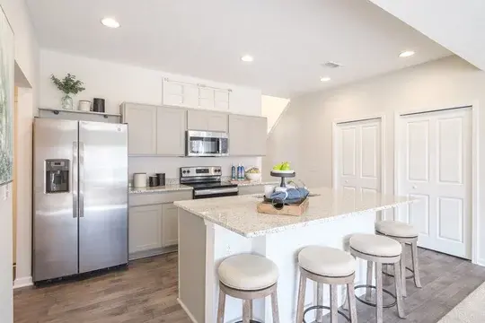 91725 Summit at Forest Lakes Dayton Kitchen