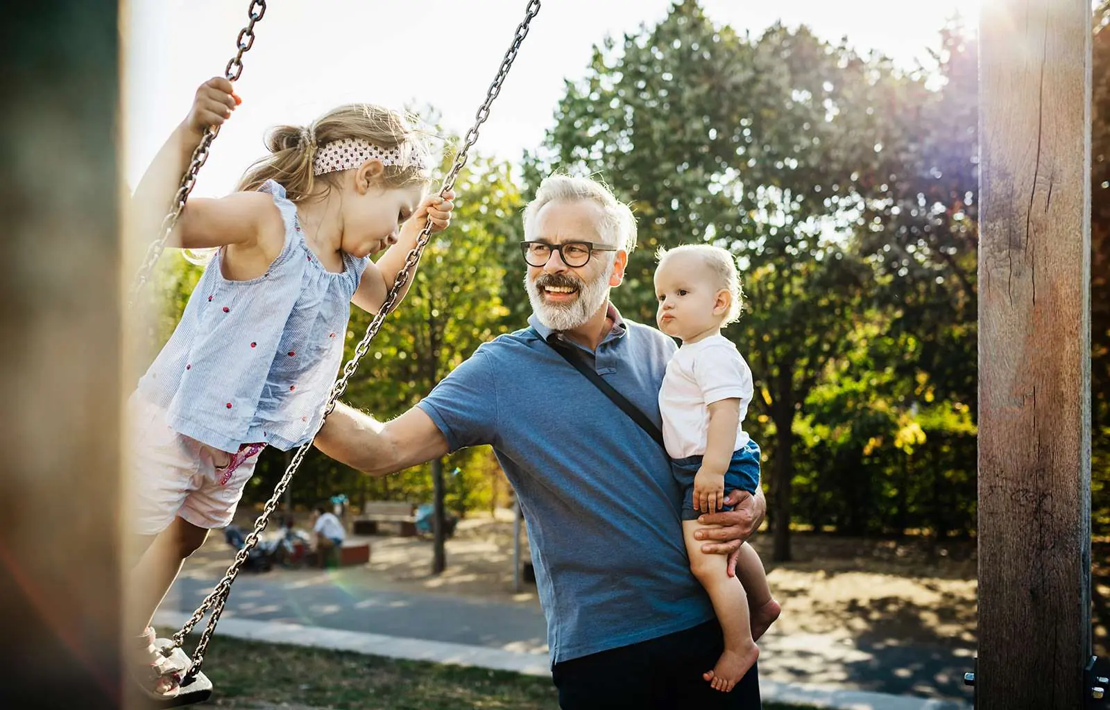 How 55+ Communities Entertain Children and Guests