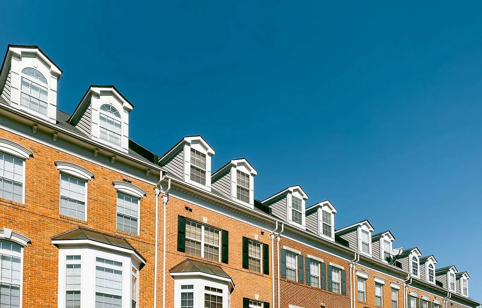 What Is a Townhouse vs. a Single-Family Home?