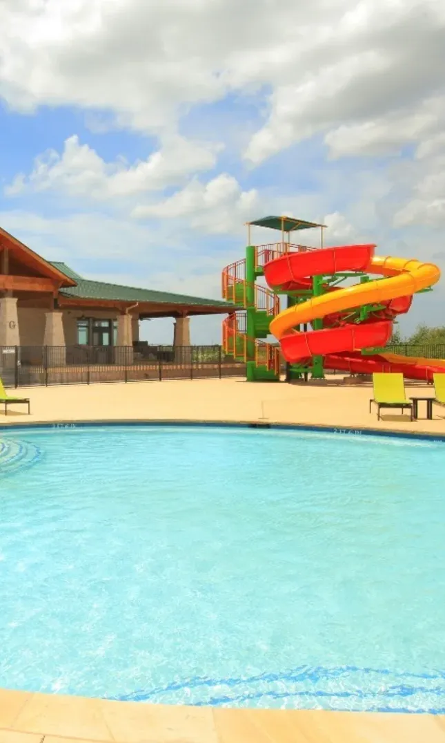 Green Meadows Amenity Center Level