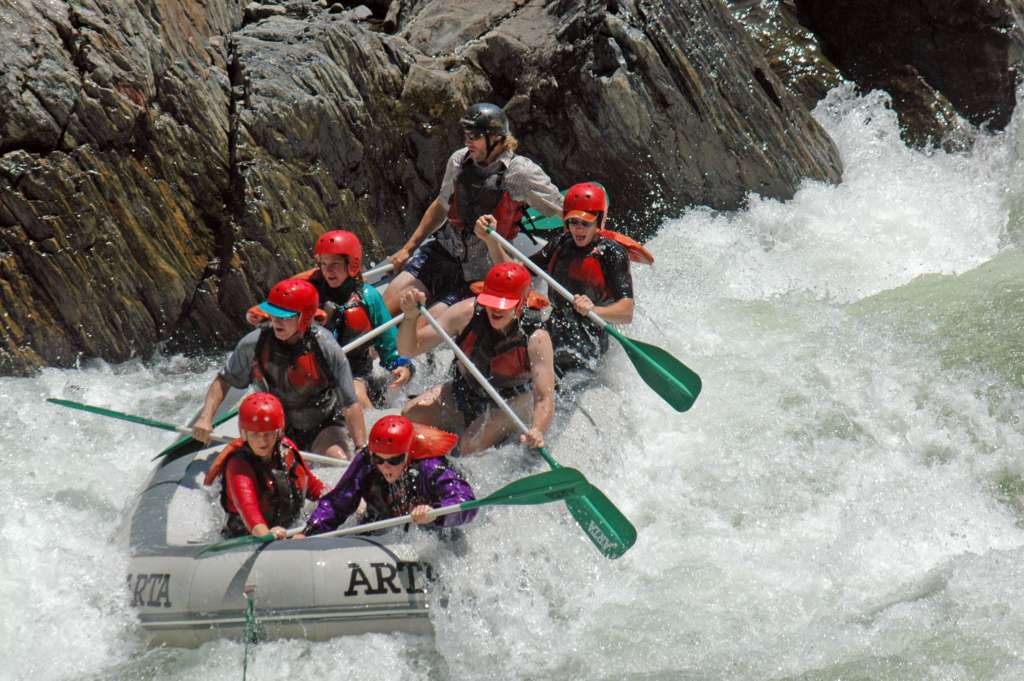 Whitewater Rafting the Stanislaus River - Reasons to Make Oakdale Your New Home